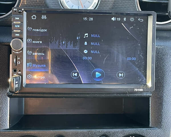 Чорний Міцубісі Аутлендер, об'ємом двигуна 2 л та пробігом 218 тис. км за 6300 $, фото 14 на Automoto.ua