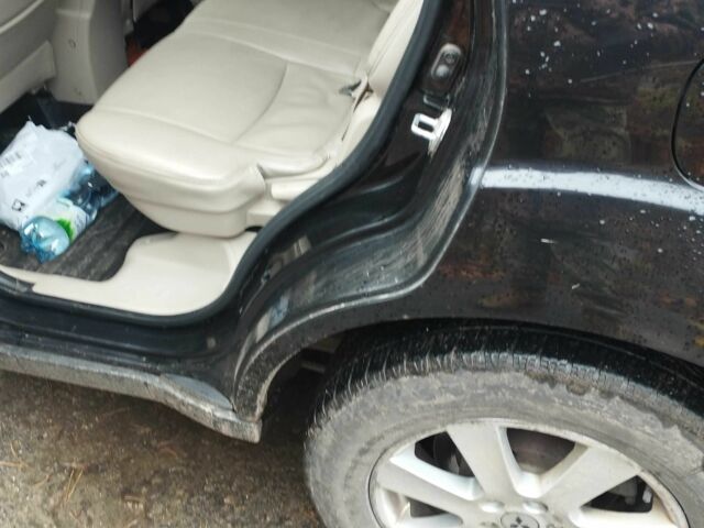 Черный Мицубиси Аутлендер, объемом двигателя 2 л и пробегом 242 тыс. км за 5500 $, фото 7 на Automoto.ua