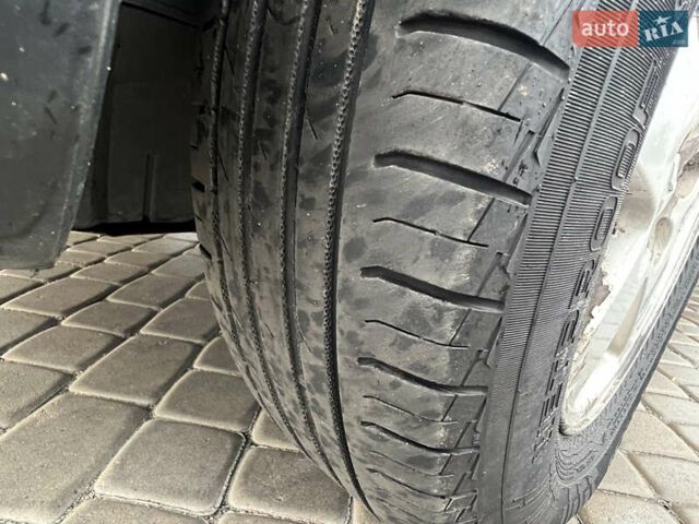 Міцубісі Аутлендер 2008 у Кременчуге на Automoto.ua Чорний Міцубісі Аутлендер, об'ємом двигуна 2.4 л та пробігом 230 тис. км за 6650 $, фото 56 на Automoto.ua