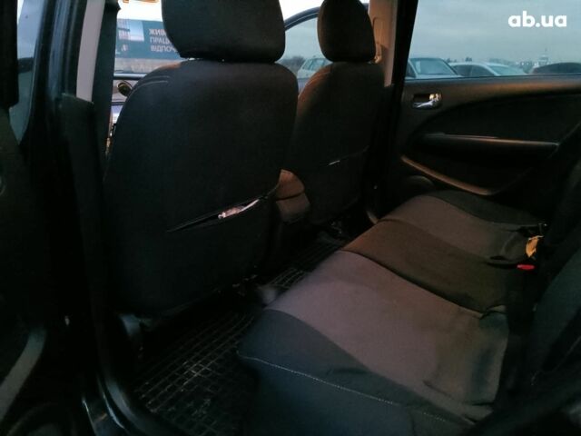 Черный Мицубиси Аутлендер, объемом двигателя 2 л и пробегом 271 тыс. км за 6940 $, фото 31 на Automoto.ua