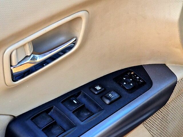 Черный Мицубиси Аутлендер, объемом двигателя 2.4 л и пробегом 189 тыс. км за 7000 $, фото 12 на Automoto.ua