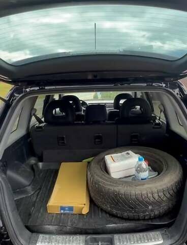 Черный Мицубиси Аутлендер, объемом двигателя 2.38 л и пробегом 220 тыс. км за 7500 $, фото 9 на Automoto.ua