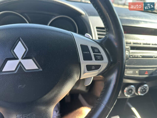 Черный Мицубиси Аутлендер, объемом двигателя 2 л и пробегом 240 тыс. км за 10999 $, фото 37 на Automoto.ua