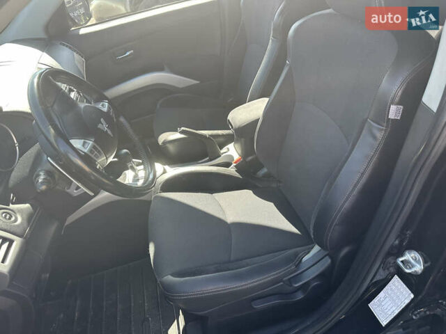 Черный Мицубиси Аутлендер, объемом двигателя 2 л и пробегом 240 тыс. км за 10999 $, фото 21 на Automoto.ua