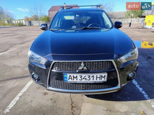 Міцубісі Аутлендер 2009 у Житомирі на Automoto.ua Чорний Міцубісі Аутлендер, об'ємом двигуна 2 л та пробігом 251 тис. км за 8400 $, фото 7 на Automoto.ua