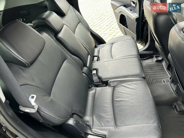 Черный Мицубиси Аутлендер, объемом двигателя 3 л и пробегом 77 тыс. км за 11800 $, фото 19 на Automoto.ua