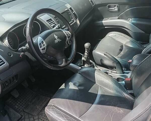 Черный Мицубиси Аутлендер, объемом двигателя 2.2 л и пробегом 279 тыс. км за 11000 $, фото 15 на Automoto.ua