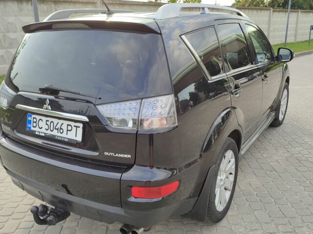 Черный Мицубиси Аутлендер, объемом двигателя 2 л и пробегом 104 тыс. км за 9900 $, фото 5 на Automoto.ua