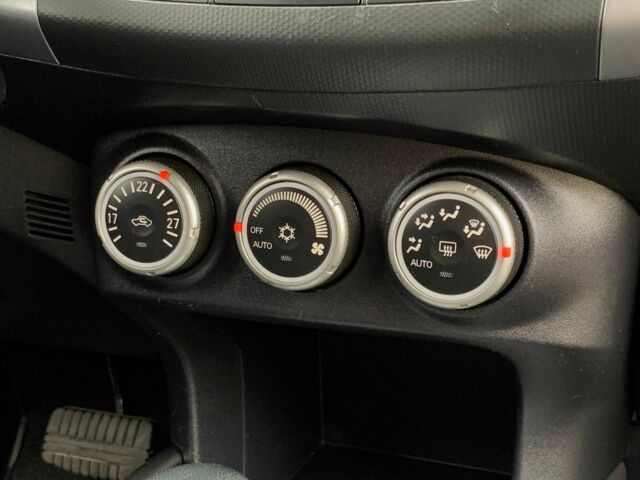 Черный Мицубиси Аутлендер, объемом двигателя 2.4 л и пробегом 175 тыс. км за 10499 $, фото 16 на Automoto.ua