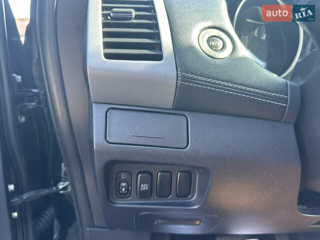 Черный Мицубиси Аутлендер, объемом двигателя 2 л и пробегом 240 тыс. км за 10999 $, фото 38 на Automoto.ua