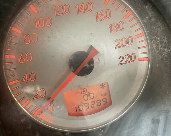 Черный Мицубиси Аутлендер, объемом двигателя 2 л и пробегом 109 тыс. км за 1550 $, фото 1 на Automoto.ua