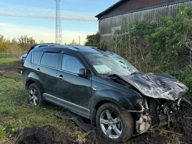 Чорний Міцубісі Аутлендер, об'ємом двигуна 3 л та пробігом 190 тис. км за 3500 $, фото 1 на Automoto.ua