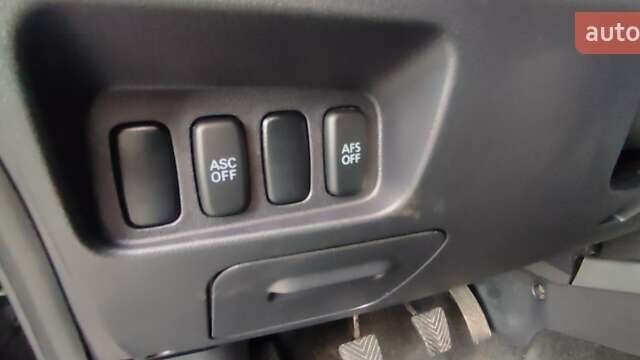 Черный Мицубиси Аутлендер, объемом двигателя 2 л и пробегом 210 тыс. км за 10600 $, фото 10 на Automoto.ua