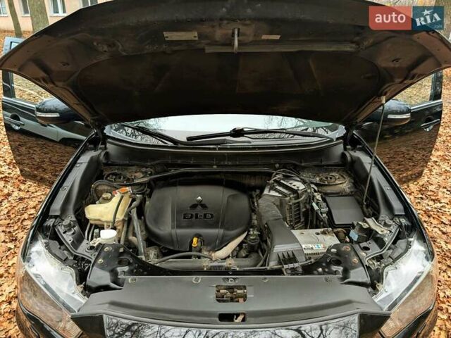 Чорний Міцубісі Аутлендер, об'ємом двигуна 2.18 л та пробігом 205 тис. км за 10200 $, фото 5 на Automoto.ua