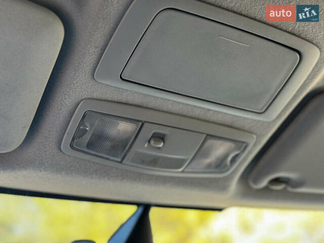 Черный Мицубиси Аутлендер, объемом двигателя 2.2 л и пробегом 226 тыс. км за 11500 $, фото 77 на Automoto.ua