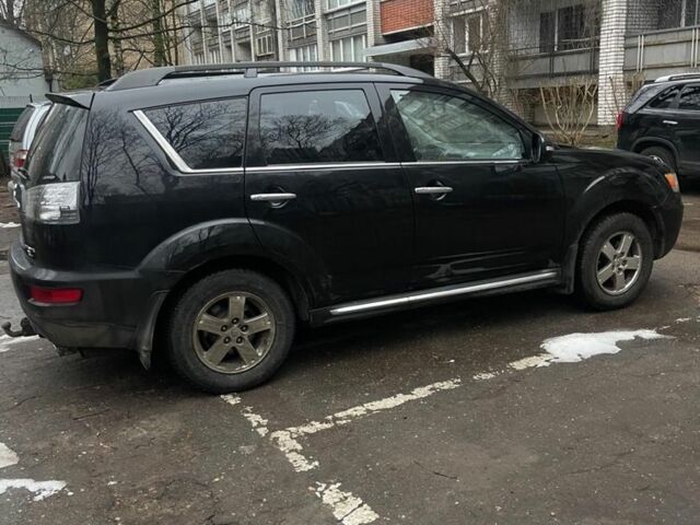 Чорний Міцубісі Аутлендер, об'ємом двигуна 0 л та пробігом 240 тис. км за 9800 $, фото 3 на Automoto.ua