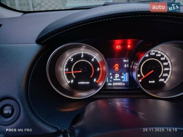 Черный Мицубиси Аутлендер, объемом двигателя 2.2 л и пробегом 225 тыс. км за 11500 $, фото 15 на Automoto.ua