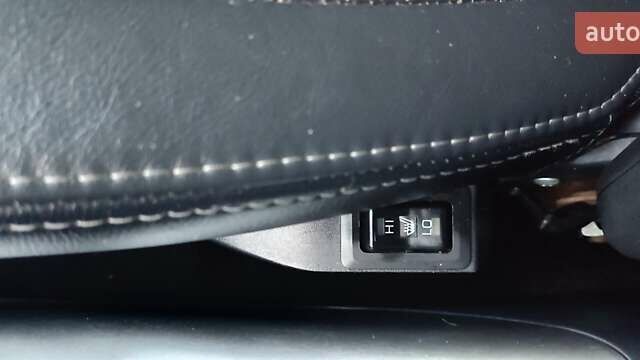 Черный Мицубиси Аутлендер, объемом двигателя 2 л и пробегом 210 тыс. км за 10600 $, фото 30 на Automoto.ua