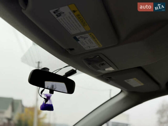 Черный Мицубиси Аутлендер, объемом двигателя 2.4 л и пробегом 184 тыс. км за 10800 $, фото 4 на Automoto.ua