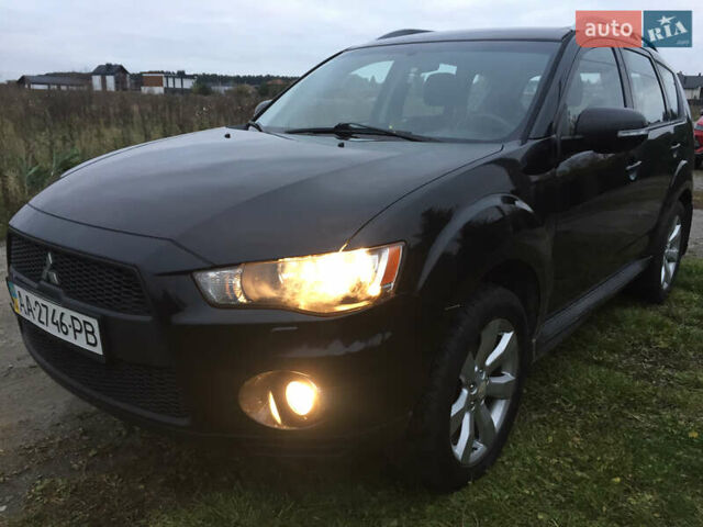 Черный Мицубиси Аутлендер, объемом двигателя 2.36 л и пробегом 315 тыс. км за 9700 $, фото 21 на Automoto.ua