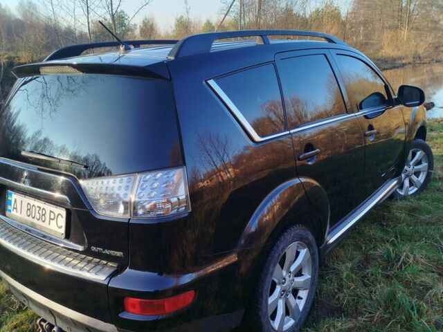 Черный Мицубиси Аутлендер, объемом двигателя 2 л и пробегом 261 тыс. км за 9700 $, фото 7 на Automoto.ua