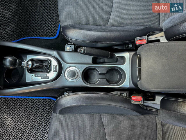 Черный Мицубиси Аутлендер, объемом двигателя 2.2 л и пробегом 226 тыс. км за 11500 $, фото 64 на Automoto.ua