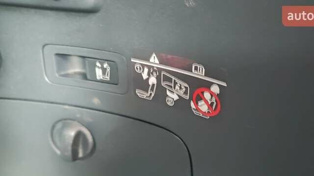 Черный Мицубиси Аутлендер, объемом двигателя 2 л и пробегом 210 тыс. км за 10600 $, фото 33 на Automoto.ua