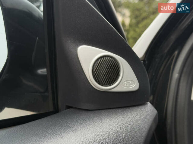 Чорний Міцубісі Аутлендер, об'ємом двигуна 1.97 л та пробігом 276 тис. км за 9200 $, фото 26 на Automoto.ua