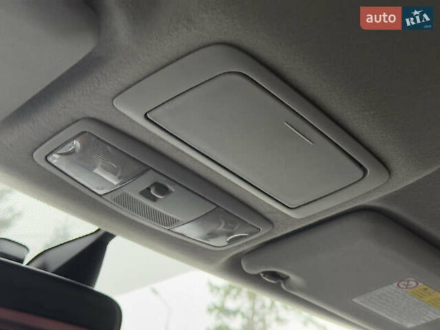 Чорний Міцубісі Аутлендер, об'ємом двигуна 1.97 л та пробігом 276 тис. км за 9200 $, фото 20 на Automoto.ua