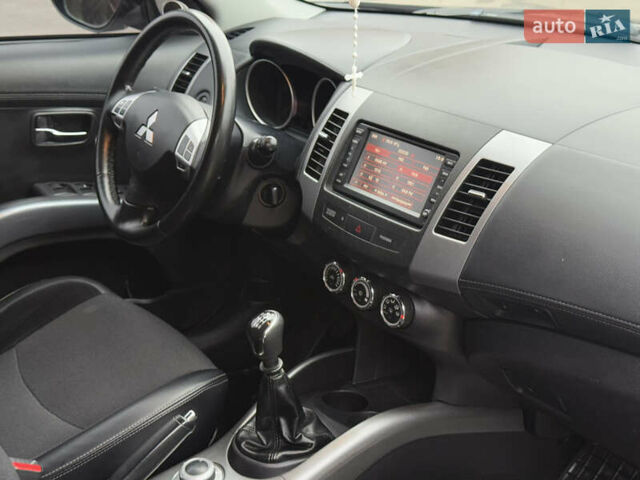 Чорний Міцубісі Аутлендер, об'ємом двигуна 1.97 л та пробігом 276 тис. км за 9200 $, фото 15 на Automoto.ua