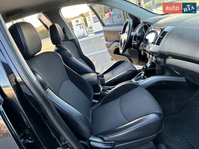 Черный Мицубиси Аутлендер, объемом двигателя 2.2 л и пробегом 263 тыс. км за 11300 $, фото 21 на Automoto.ua