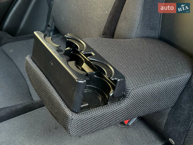 Черный Мицубиси Аутлендер, объемом двигателя 2.2 л и пробегом 226 тыс. км за 11500 $, фото 81 на Automoto.ua