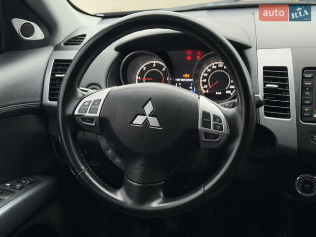 Чорний Міцубісі Аутлендер, об'ємом двигуна 1.97 л та пробігом 276 тис. км за 9200 $, фото 10 на Automoto.ua