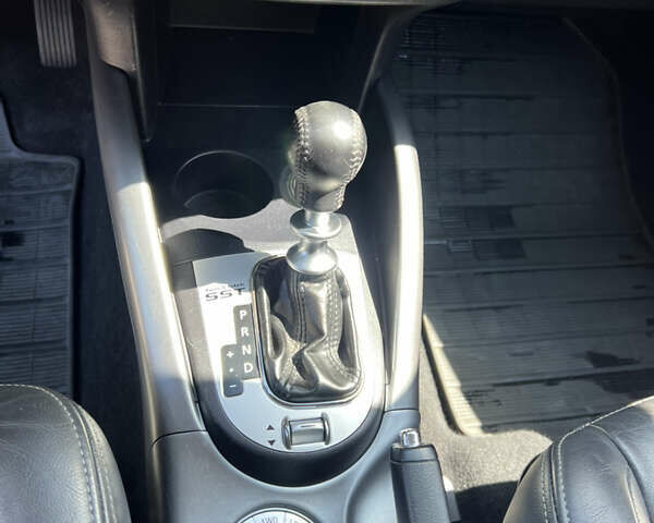 Чорний Міцубісі Аутлендер, об'ємом двигуна 2.2 л та пробігом 214 тис. км за 10600 $, фото 16 на Automoto.ua