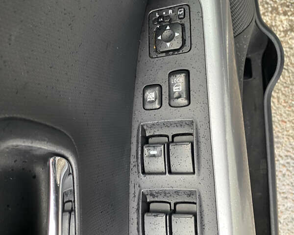 Черный Мицубиси Аутлендер, объемом двигателя 2.2 л и пробегом 227 тыс. км за 10700 $, фото 30 на Automoto.ua