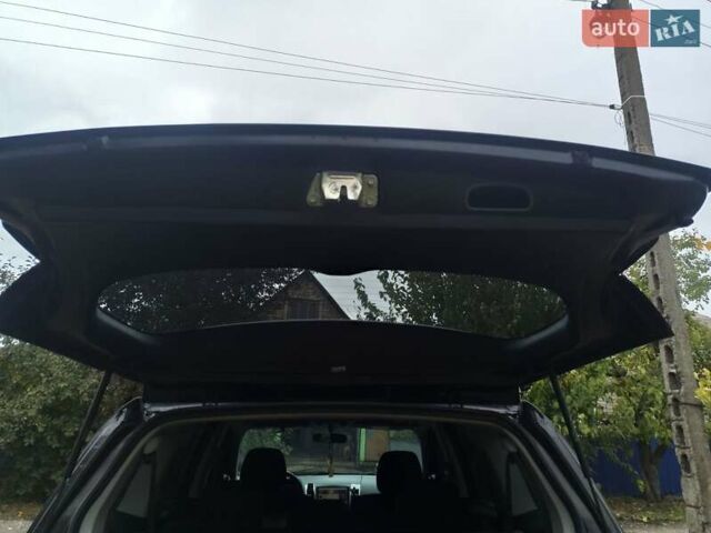 Черный Мицубиси Аутлендер, объемом двигателя 3 л и пробегом 240 тыс. км за 9500 $, фото 1 на Automoto.ua