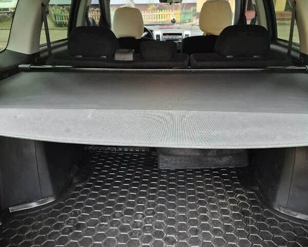 Черный Мицубиси Аутлендер, объемом двигателя 2.4 л и пробегом 198 тыс. км за 10500 $, фото 6 на Automoto.ua