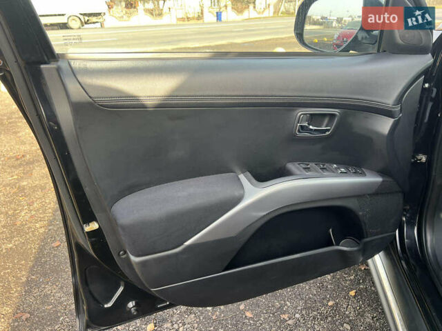 Чорний Міцубісі Аутлендер, об'ємом двигуна 2.36 л та пробігом 244 тис. км за 9850 $, фото 7 на Automoto.ua