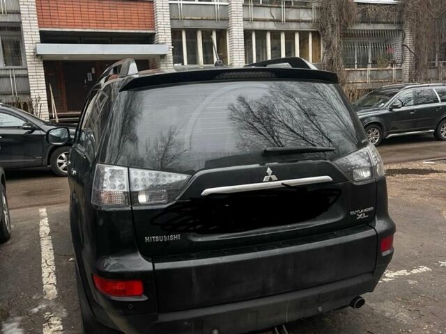 Чорний Міцубісі Аутлендер, об'ємом двигуна 0 л та пробігом 240 тис. км за 9800 $, фото 2 на Automoto.ua
