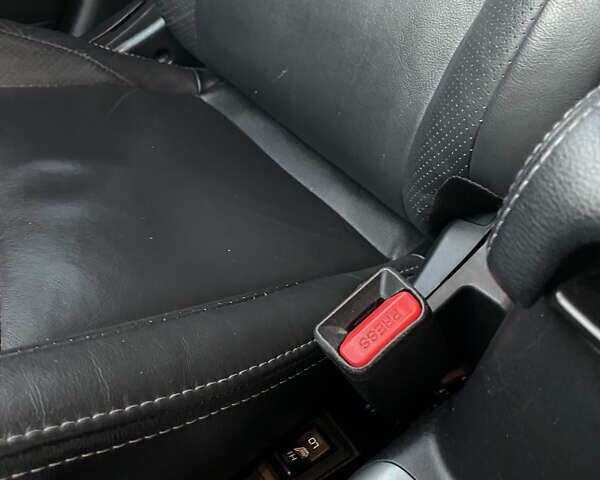 Черный Мицубиси Аутлендер, объемом двигателя 0 л и пробегом 257 тыс. км за 10399 $, фото 36 на Automoto.ua