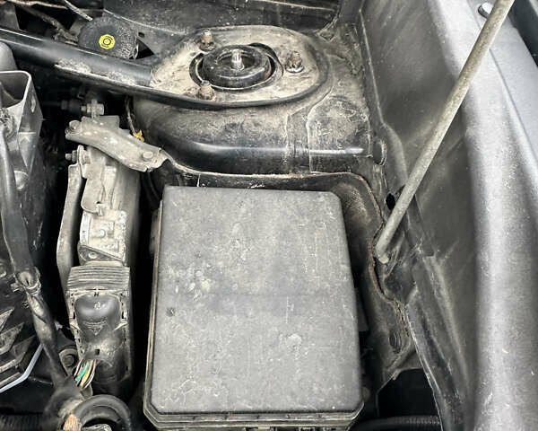 Черный Мицубиси Аутлендер, объемом двигателя 1.97 л и пробегом 224 тыс. км за 9000 $, фото 17 на Automoto.ua