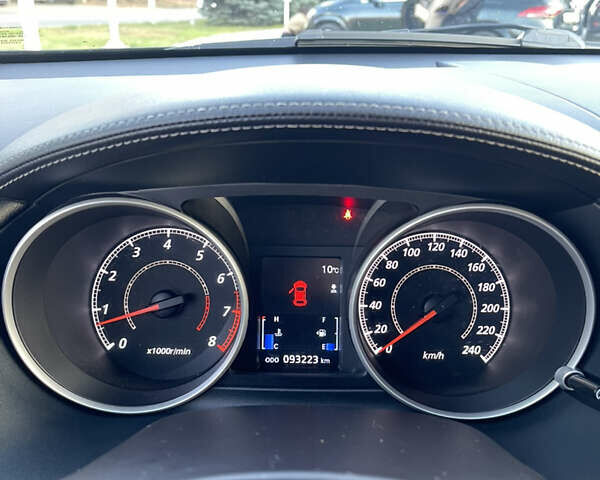 Чорний Міцубісі Аутлендер, об'ємом двигуна 2.4 л та пробігом 93 тис. км за 12500 $, фото 13 на Automoto.ua