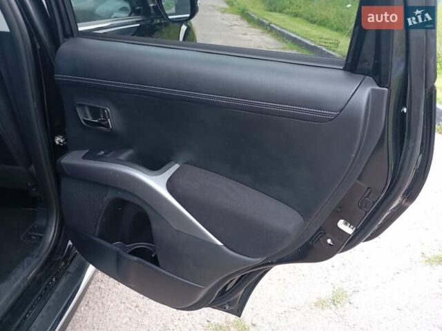 Чорний Міцубісі Аутлендер, об'ємом двигуна 2.2 л та пробігом 238 тис. км за 10100 $, фото 16 на Automoto.ua