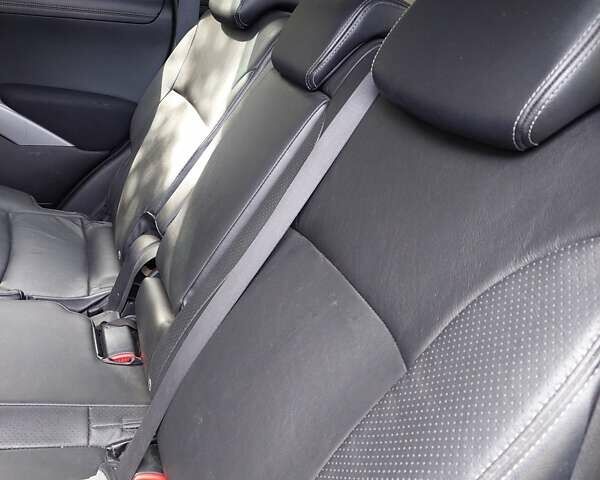 Чорний Міцубісі Аутлендер, об'ємом двигуна 2.3 л та пробігом 271 тис. км за 10500 $, фото 4 на Automoto.ua