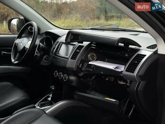 Чорний Міцубісі Аутлендер, об'ємом двигуна 2.2 л та пробігом 236 тис. км за 11399 $, фото 55 на Automoto.ua