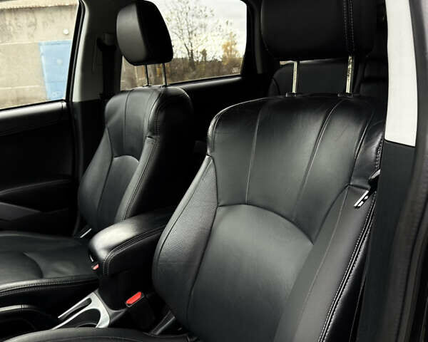 Міцубісі Аутлендер 2011 у Бердичеве на Automoto.ua Чорний Міцубісі Аутлендер, об'ємом двигуна 2.2 л та пробігом 237 тис. км за 11499 $, фото 58 на Automoto.ua