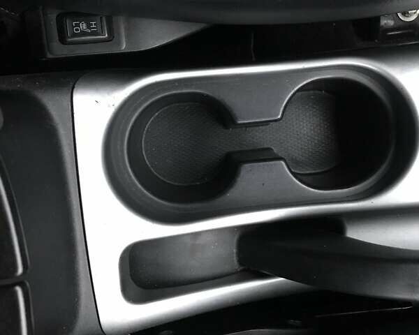 Чорний Міцубісі Аутлендер, об'ємом двигуна 2.18 л та пробігом 295 тис. км за 10900 $, фото 16 на Automoto.ua