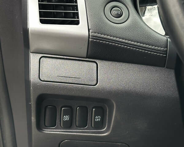 Чорний Міцубісі Аутлендер, об'ємом двигуна 2.2 л та пробігом 236 тис. км за 11399 $, фото 35 на Automoto.ua