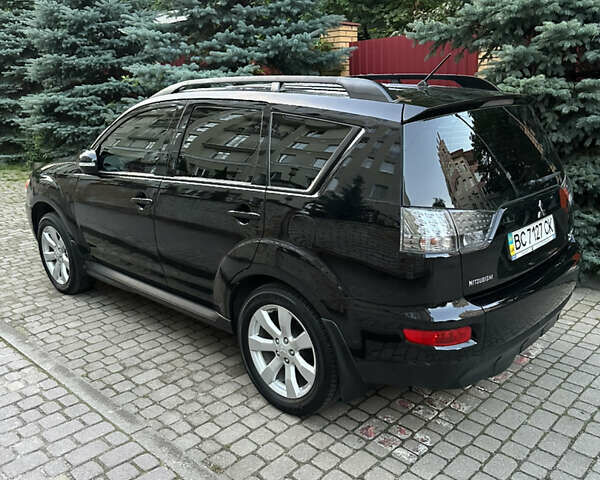 Міцубісі Аутлендер 2011 у Львові на Automoto.ua Чорний Міцубісі Аутлендер, об'ємом двигуна 2.36 л та пробігом 172 тис. км за 11000 $, фото 7 на Automoto.ua