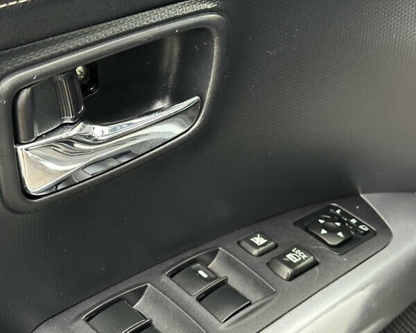 Чорний Міцубісі Аутлендер, об'ємом двигуна 2.2 л та пробігом 236 тис. км за 11399 $, фото 30 на Automoto.ua